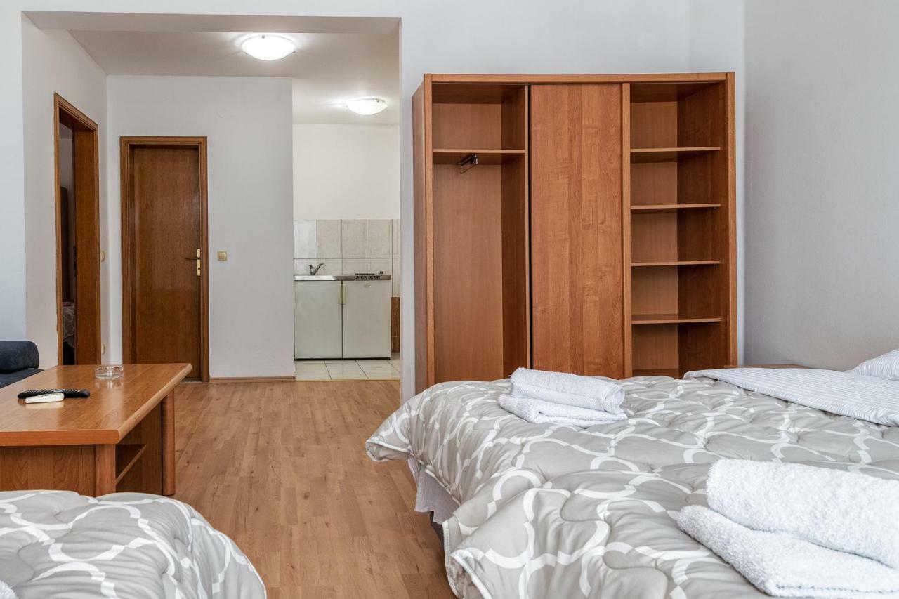 نيوم Motel More المظهر الخارجي الصورة