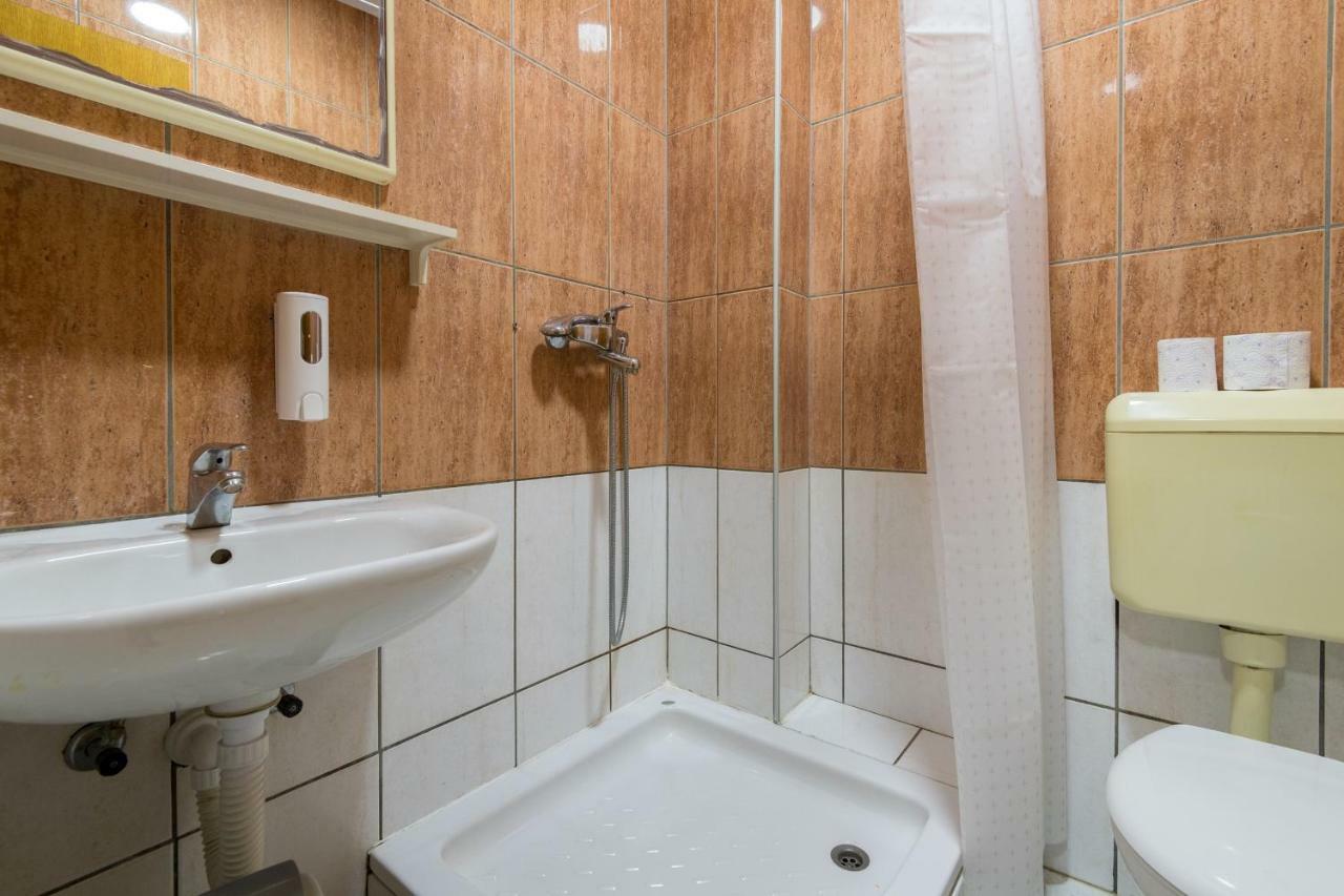نيوم Motel More المظهر الخارجي الصورة